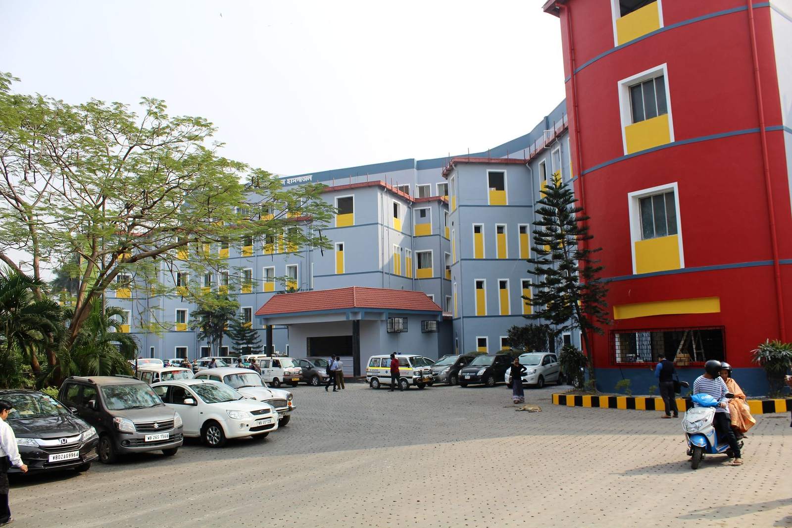 KPC Medical College campus